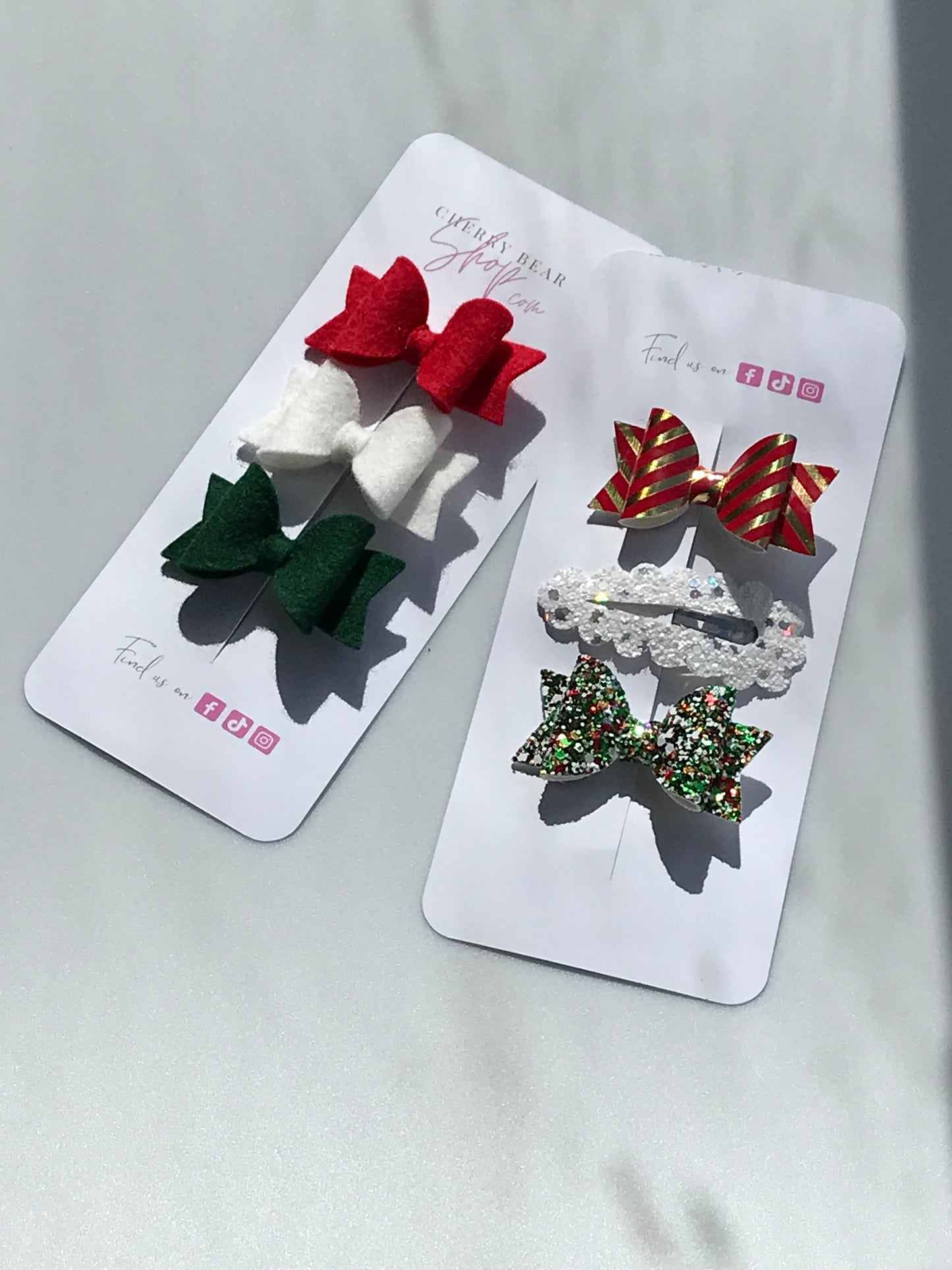 "Yuletide Christmas Hair Bow Set: Festive Red, Green & White Delights"