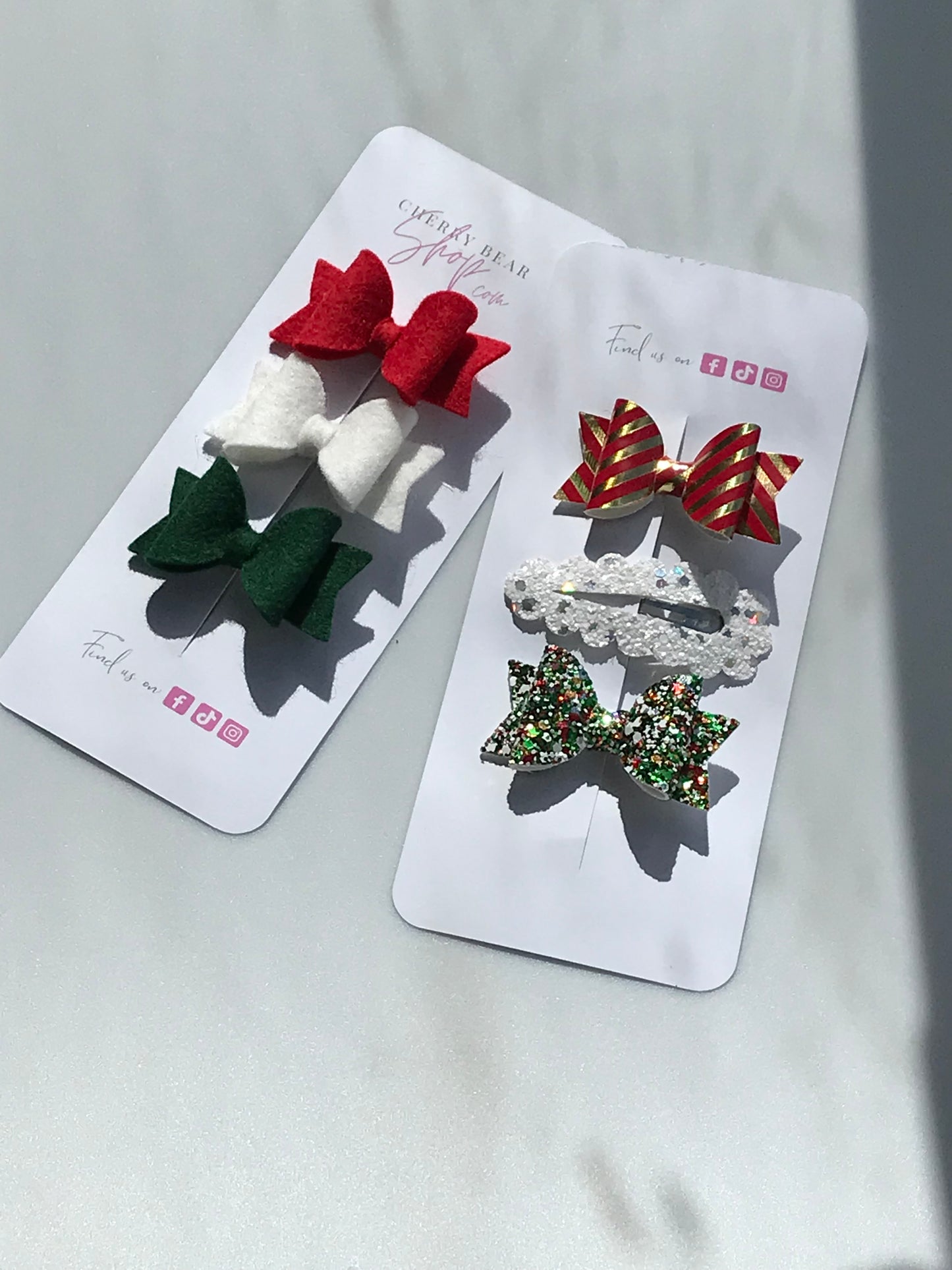 "Yuletide Christmas Hair Bow Set: Festive Red, Green & White Delights"